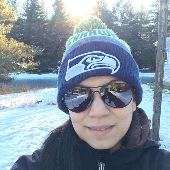 Meet your Posher, Andria - Picture 1 of 1